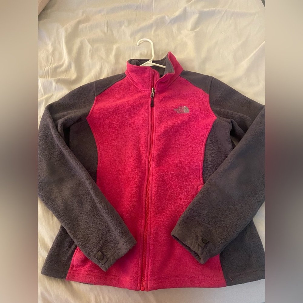 The North Face Women’s Fleece Pink & Gray sweater.